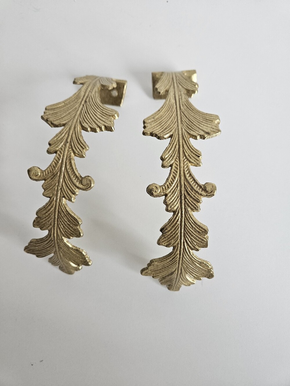 Vintage Brass Leaf Curtain Holdbacks / Drapery Tie Backs (Pair)
